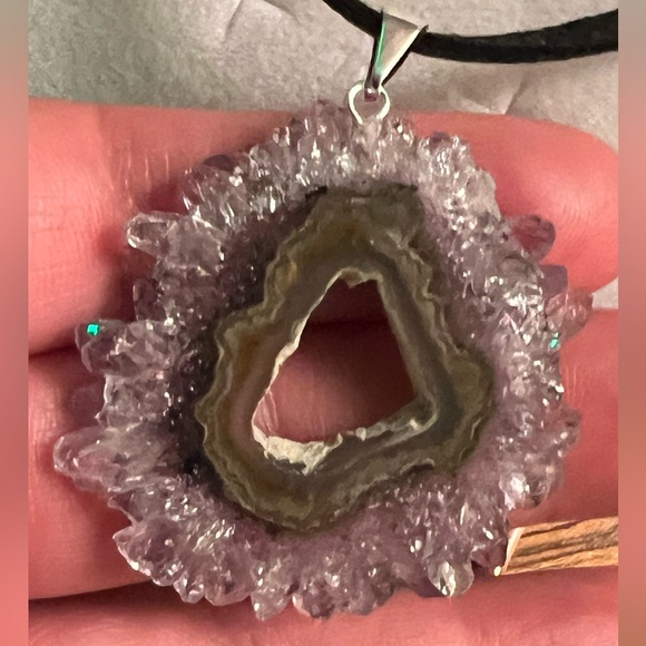 Amethyst stalactite portal pendant - Picture 4 of 5